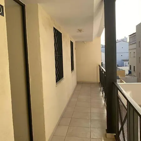 Apartment Maravilloso En Primera Linea De Playa Con Vistas Al Mar En 2 D *