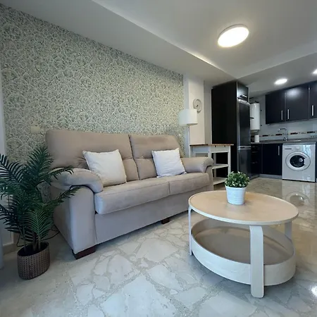 Maravilloso En Primera Linea De Playa Con Vistas Al Mar En 2 D Apartment